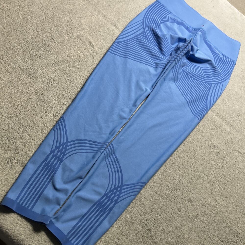 Elegant Light Blue Women's Leggings